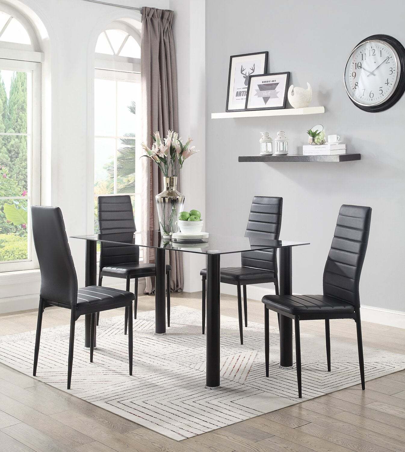 Table à manger Onyx avec plateau en verre, 55 W - Noir | Table de salle à manger Onyx de 55 po (L) avec dessus en verre - noire