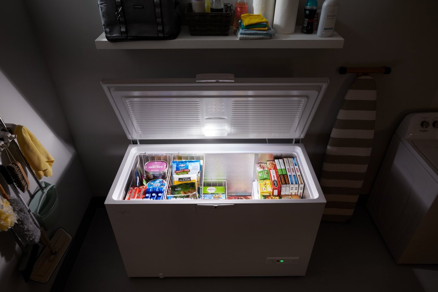 Whirlpool Congélateur coffre convertible en réfrigérateur 16 pi³ - WZC5216LW | Congélateur coffre convertible en réfrigérateur Whirlpool de 16 pi³ - WZC5216LW | WZC5216W