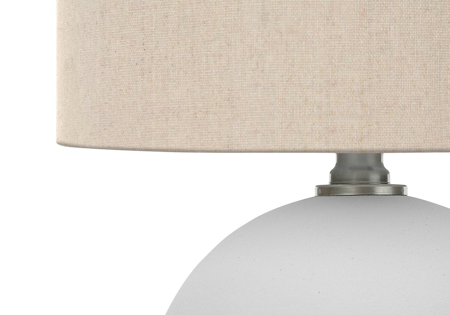 16 Cream Ceramic with Drum Shade Table Lamp|Lampe de table en céramique crème de 16 po avec abat-jour cylindrique