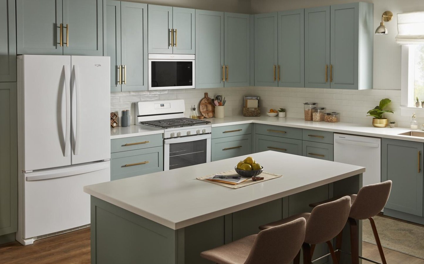 Tourbillon 1,1 Cu. Fort. Micro-ondes encastré avec cuisson de 900 watts - Blanc - YWMMF5930PW | Quatre à micro-ondes à hotte intégrée Whirlpool de 1,1 pi³ à installation affleurée avec cuisson à 900…