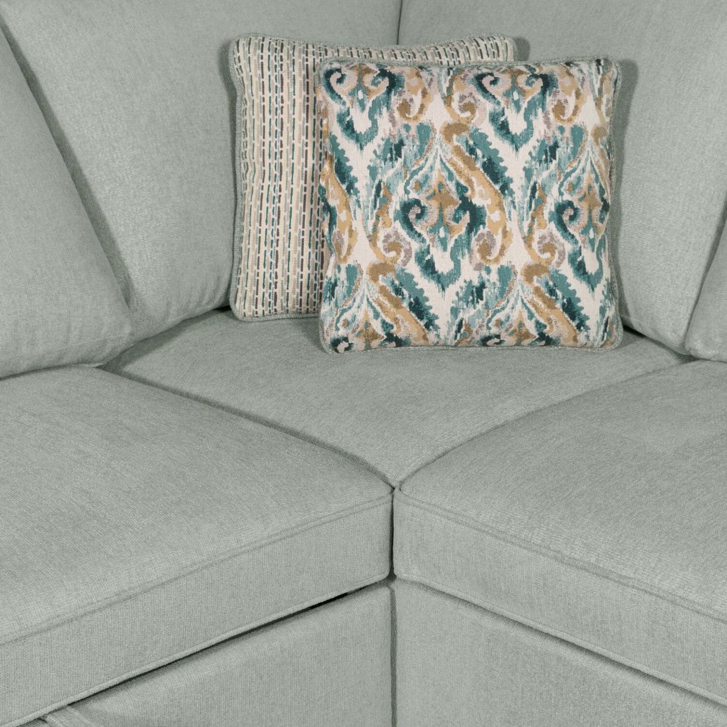 Canapé lit sectionnel de gauche Haven de Scott Living 3 pièces en tissu chenille avec fauteuil long de rangement - bleu écume de mer