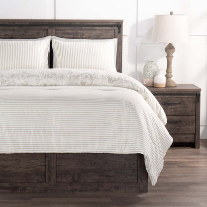 Indie Paisley 3-Piece King Comforter Set - White|Ensemble d'édredon Indie Paisley 3 pièces pour très grand lit - blanc|PAISL3KG