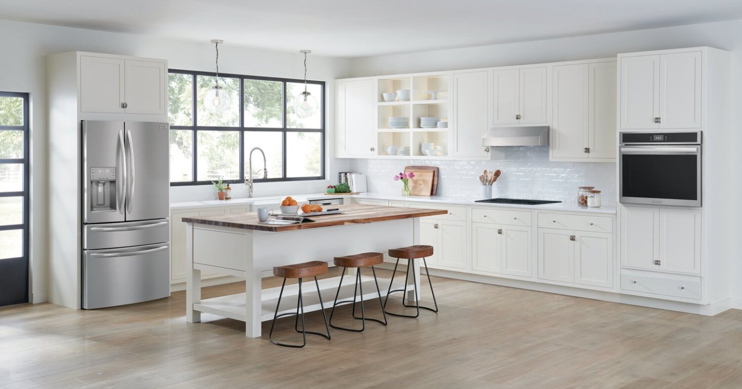 Four mural simple électrique Frigidaire Gallery de 30 po et de 5,3 pi³ avec convection totale - résistant aux taches® S…