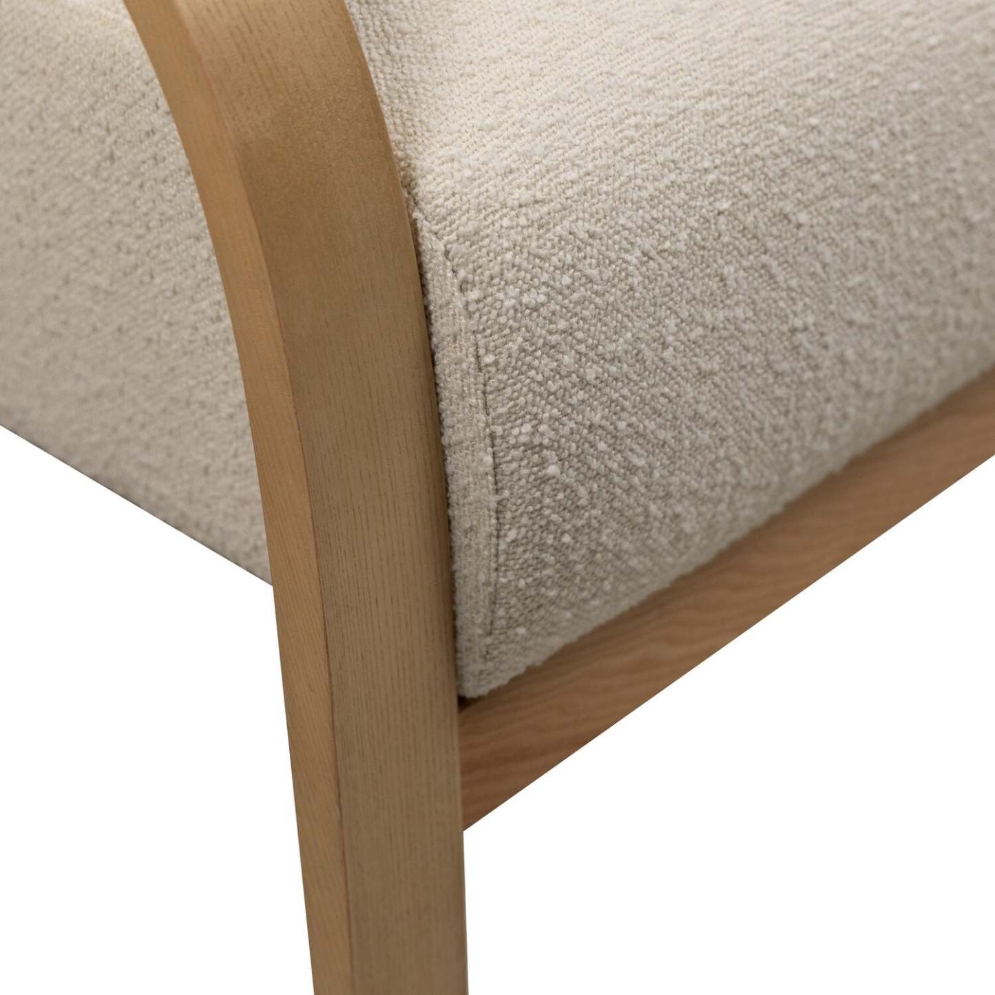 Loft 27.55 Chaise d'appoint en tissu bouclé avec oreiller décoratif et accoudoirs et pieds en bois - Blanc | Fauteuil d'appoint Loft de 27,55 po en tissu bouclé avec coussin décoratif, accoudoirs et pattes en bois - blanc