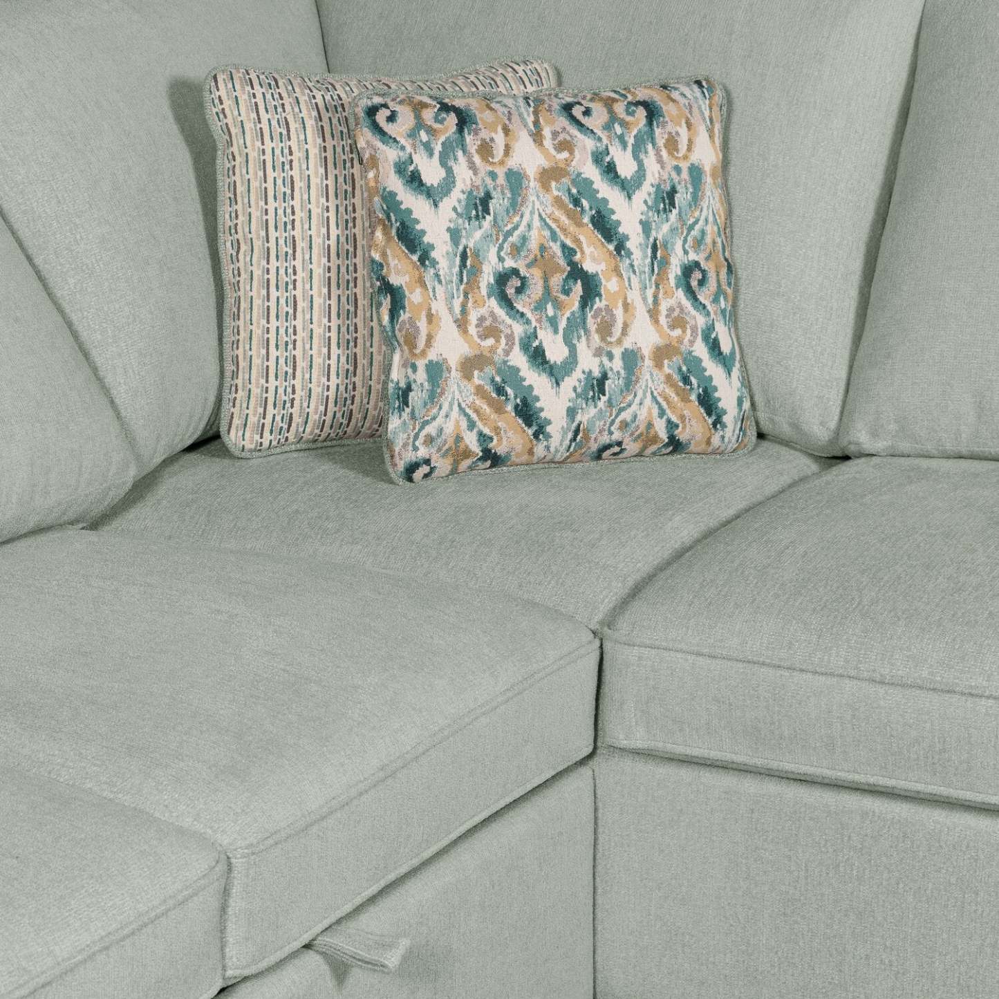 Sofa-lit sectionnel de gauche Haven de Scott Living 2 pièces en tissu de chenille - bleu écume de mer