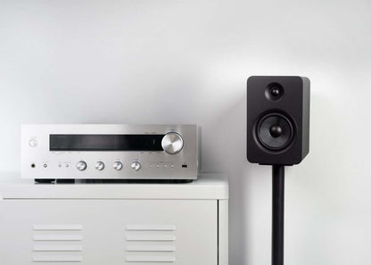 Kanto YU Enceintes bibliothèque passives 5,25 avec 1 tweeter à dôme en soie - Noir | Haut-parleurs d'étagère passifs Kanto YU 5,25 po avec haut-parleur d'aigus 1 po, dôme en soie -noirs | YUP6BSPK