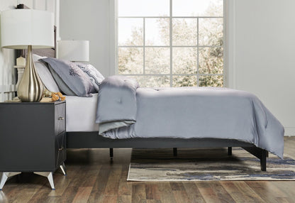 Arista 4-Piece Full/Queen Comforter Set - Grey | Ensemble d'édredon Arista 4 pièces pour lit double ou grand lit - gris