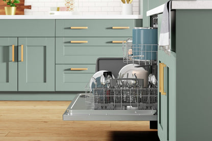 Lave-vaisselle Whirlpool 24 50 dBA encastrable à commande supérieure - Acier inoxydable résistant aux empreintes digitales - WDT74… | Lave-vaisselle encastré Whirlpool de 24 po et de 50 dBA avec commandes sur le dessus - acier inoxyda…