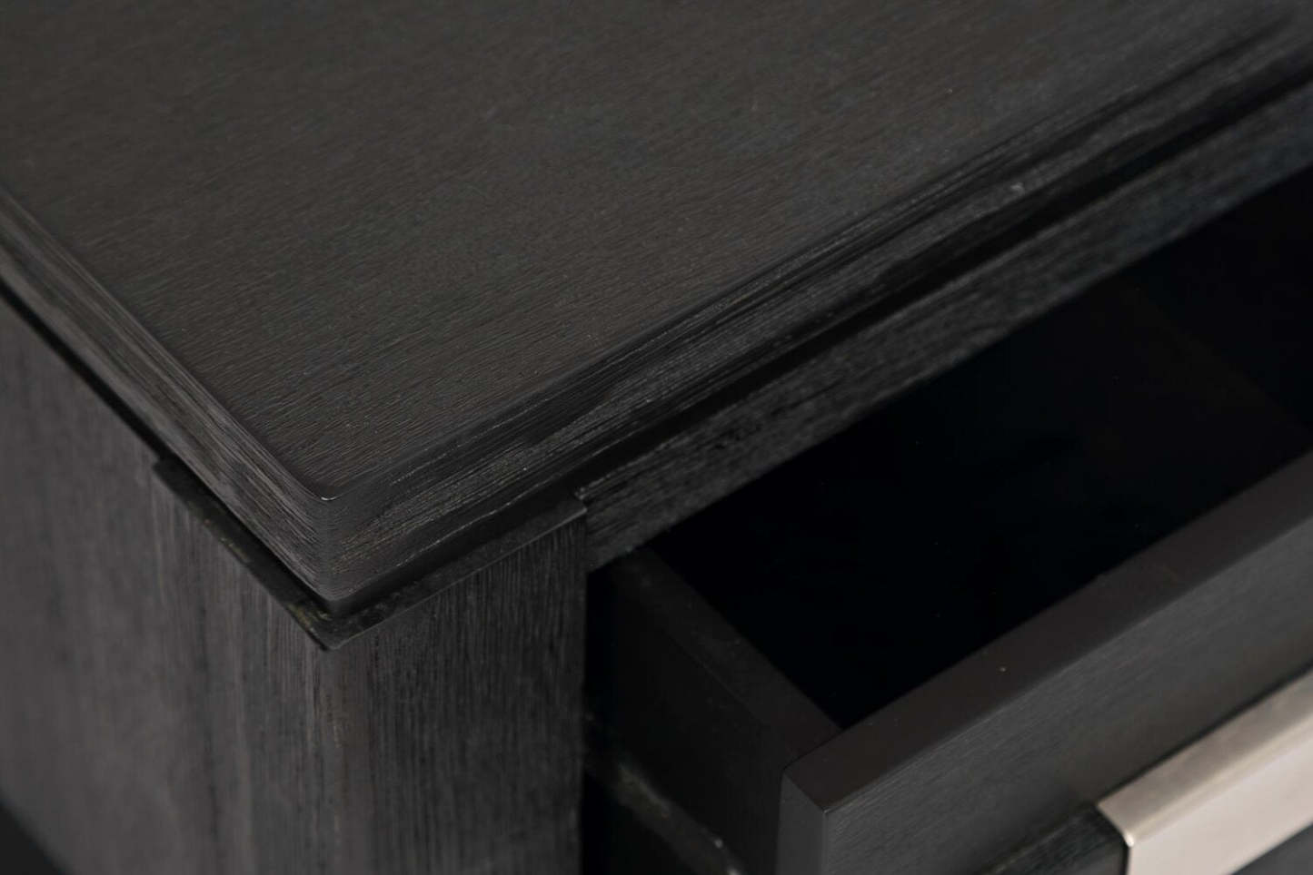 Table de chevet rustique Bronx 16 avec rangement et étagère - Bois de charbon de bois | Table de fauteuil rustique Bronx de 16 po avec rangement et tablette - bois anthracite