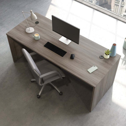 Affirm 71.10 Commercial Grade Office Desk - Hudson Elm|Bureau Affirm de 71,10 po de qualité commerciale - orme Hudson