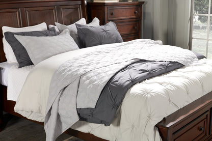 Lit plateforme de rangement Chelsea avec tête de lit et cadre de lit, brun cerisier - format grand lit | Chelsea Platform Storage Bed with Headboard & Frame, Cherry Brown - Queen Size