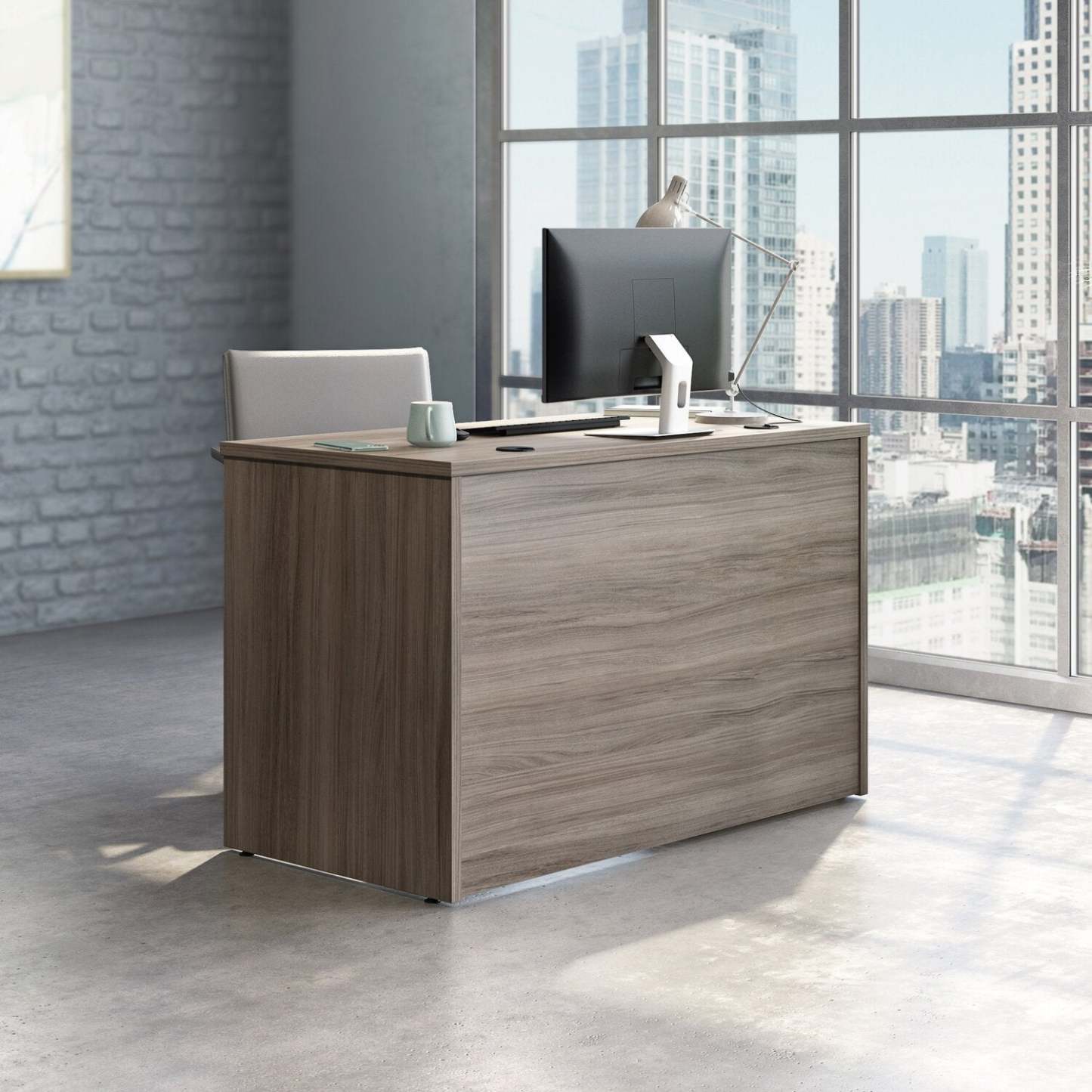 Affirm 47.17 Commercial Grade Office Desk - Hudson Elm|Bureau Affirm de 47,17 po de qualité commerciale - orme Hudson