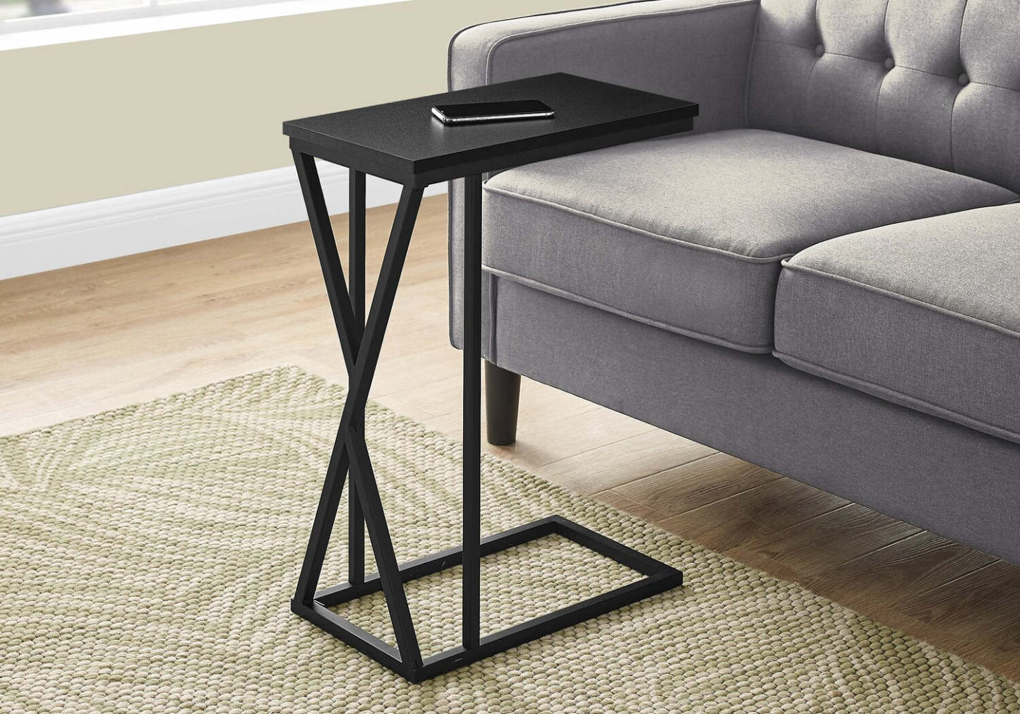 Leila 10,25 C-Shaped Chairside Table - Noir|Table de fauteuil Leila de 10,25 po en forme de C - noire