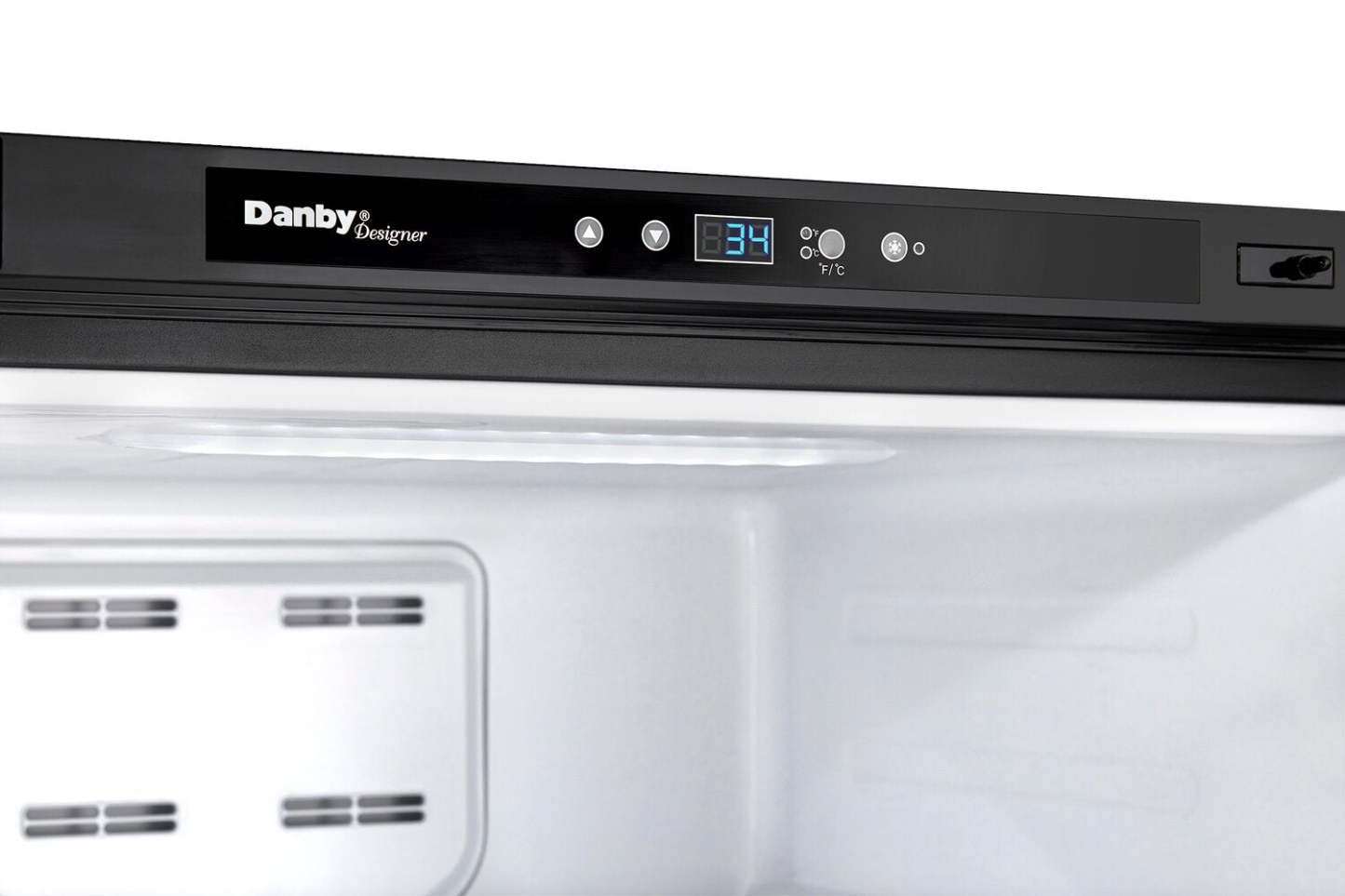 Danby 29,9 17 Cu. Fort. Réfrigérateur à une porte - Acier inoxydable - DAR170A3BSLDD | Réfrigérateur Danby de 17 pi³ et de 29,9 po à 1 porte - acier inoxydable - DAR170A3BSLDD