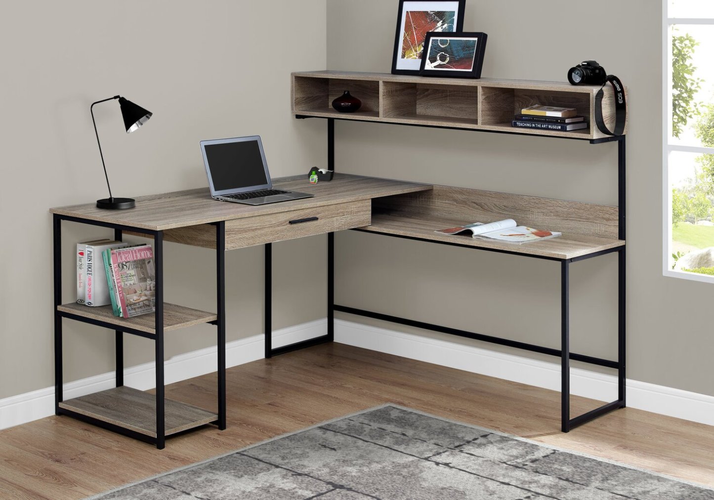 Oaklee 59 L-Shaped Corner Office Desk with Hutch - Dark Taupe |Bureau en coin en forme de L Oaklee de 59 po avec crédence - taupe foncé