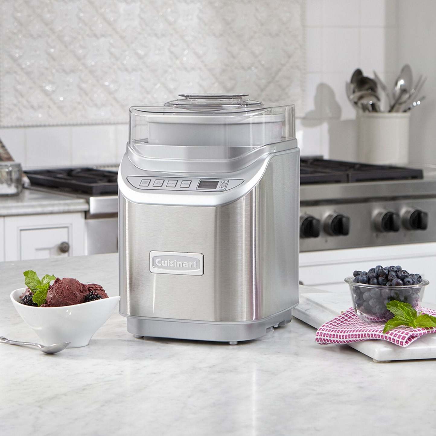 Cuisinart Gelateria Machine à yogourt glacé, crème glacée, gelato et sorbet - ICE-70C | Sorbetière au yogourt glacé, crème glacée, gelato et sorbet Gelateria de Cuisinart - ICE-70C