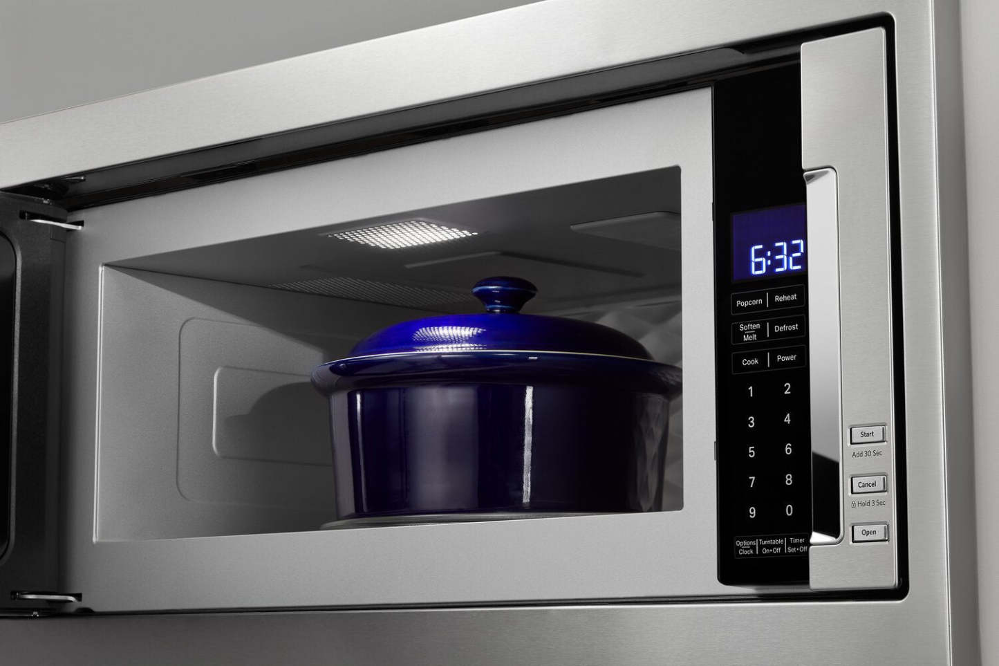 Four à micro-ondes encastré KitchenAid de 1,1 pi3 avec cuisson à 900 W - acier inoxydable - YKMBT501…