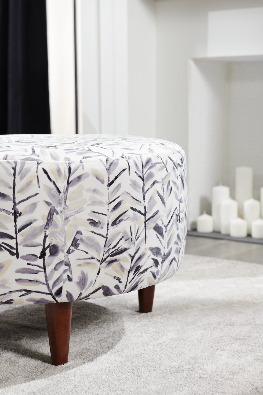 Pouf The Curve 31 en tissu, coloris galet multicolore, fabriqué au Canada | CURV1151