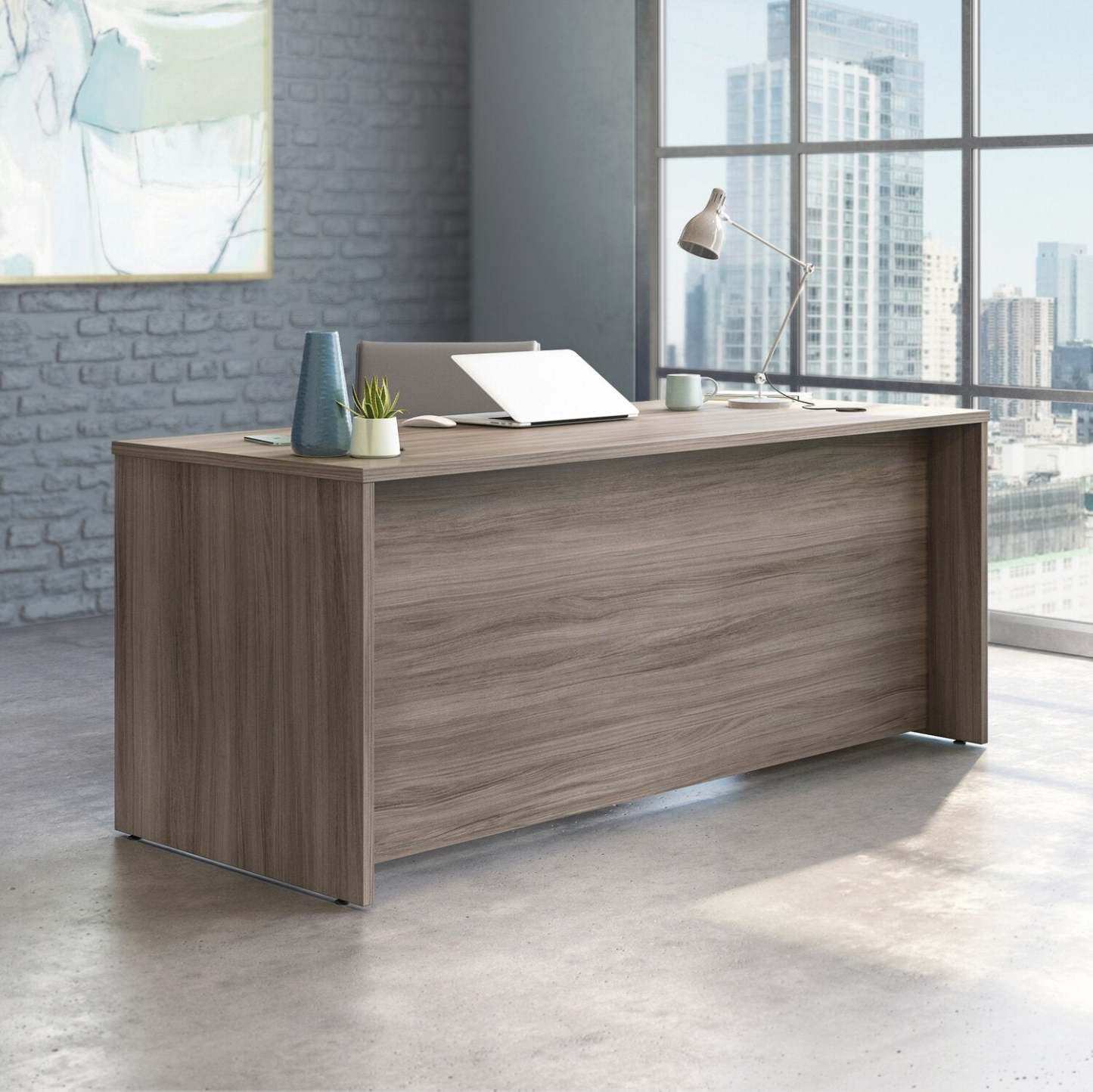 Affirm 71.10 Commercial Grade Office Desk - Hudson Elm|Bureau Affirm de 71,10 po de qualité commerciale - orme Hudson