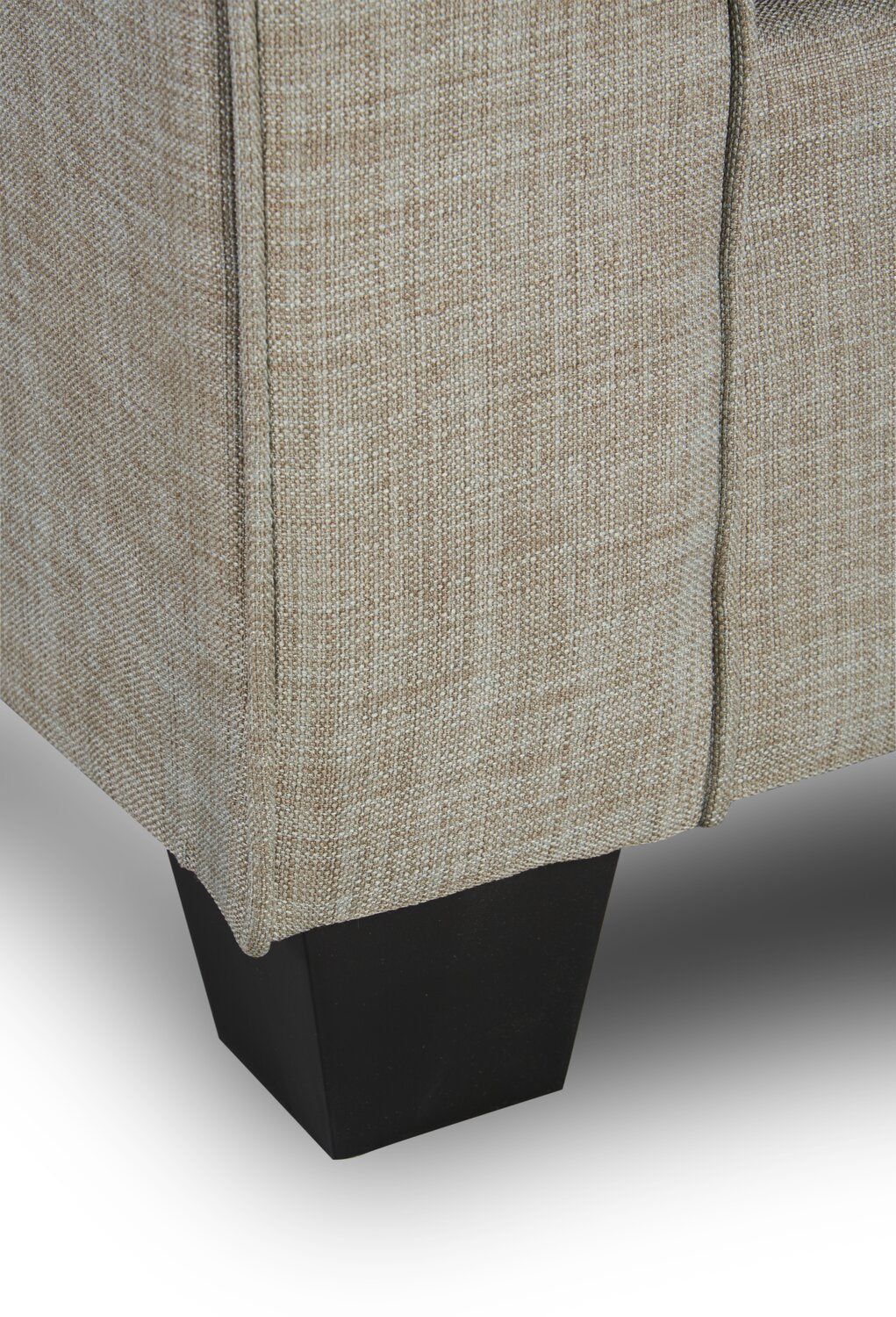 Made in Canada Sawyer 57 Linen-Look Fabric Loveseat with Reversible Cushions and Accent Pillows - Light Grey | Causeuse Sawyer de 57 po fabriquée au Canada en tissu d’apparence lin avec coussins réversibles et coussins décoratifs - gris clair