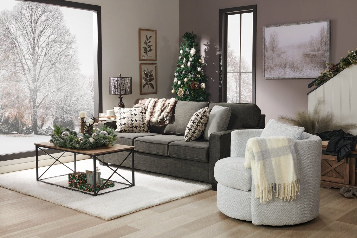 Made in Canada Petite 36 Chenille Fabric Swivel Cuddler Accent Chair - Teddy Star Grey | Fauteuil d’appoint pivotant Cuddler Petite de 36 po fabriqué au Canada en tissu de chenille - gris Teddy Star