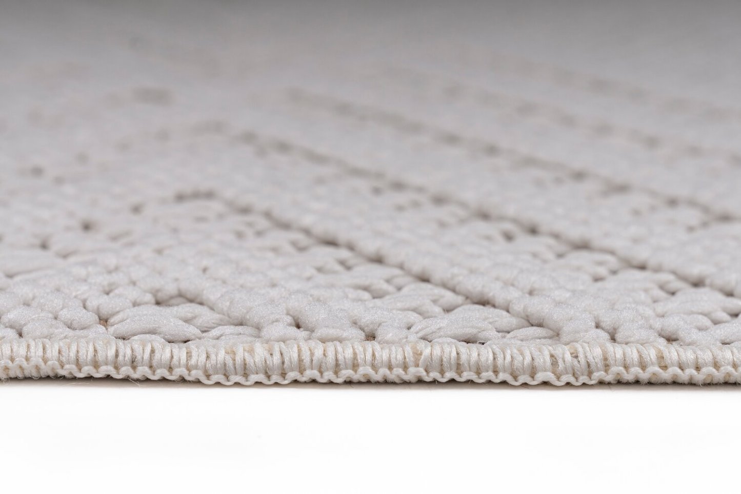 Tapis intérieur/extérieur Athena - 7'10" x 10'6" | Tapis Athena pour l'intérieur et pour l'extérieur - 7 pi 10 po x 10 pi 6 po