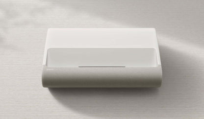 SAMSUNG The Premiere 4K Quantum HDR Dolby Atmos® Ultra Short Throw 2500 Lumen Projector (SP-LPU7DSAXXZC) | Projecteur à ultra-courte portée La Première de Samsung 4K de 2 500 lumens avec Quantum HDR et Dolby Atmos (SP-LPU7DSAXXZC)