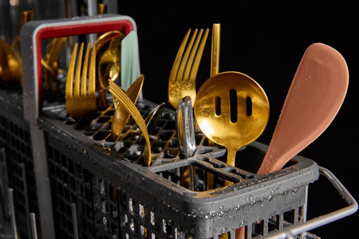 Lave-vaisselle KitchenAid de 24 po et de 44 dBA avec troisième panier 360° Max JetsMC - acier inoxydable avec fini PrintShieldMC - KDTS624SPS