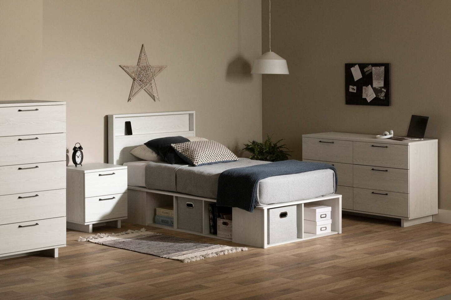 Commode Everley à 6 tiroirs, 51,25 W - Blanc | Commode Everley de 51,25 po (L) à 6 tiroirs - blanche