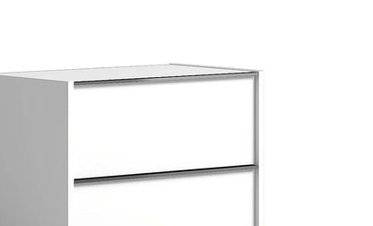 Table de nuit Raia à 2 tiroirs - Fabriquée en Italie, 24 L x 22 H, Moderne - Blanc | Table de nuit Raia à 2 tiroirs - fabriquée en Italie, 24 po (L) x 22 po (H), moderne - blanche
