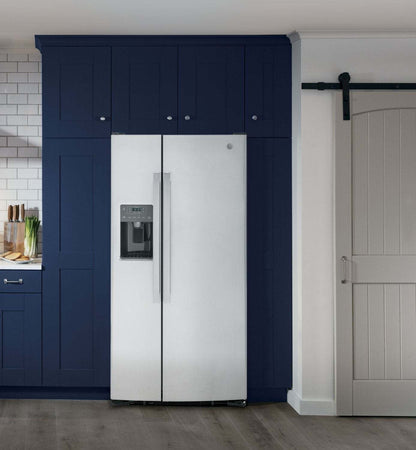 Réfrigérateur GE de 33 po et de 23,2 pi³ à compartiments juxtaposés - acier inoxydable résistant aux empreintes digitales - GSS23GYPFS | GE 33 23.2 Cu. Ft. Side-by-Side Refrigerator - Stainless Steel Fingerprint Resistant  - GSS23GYPFS