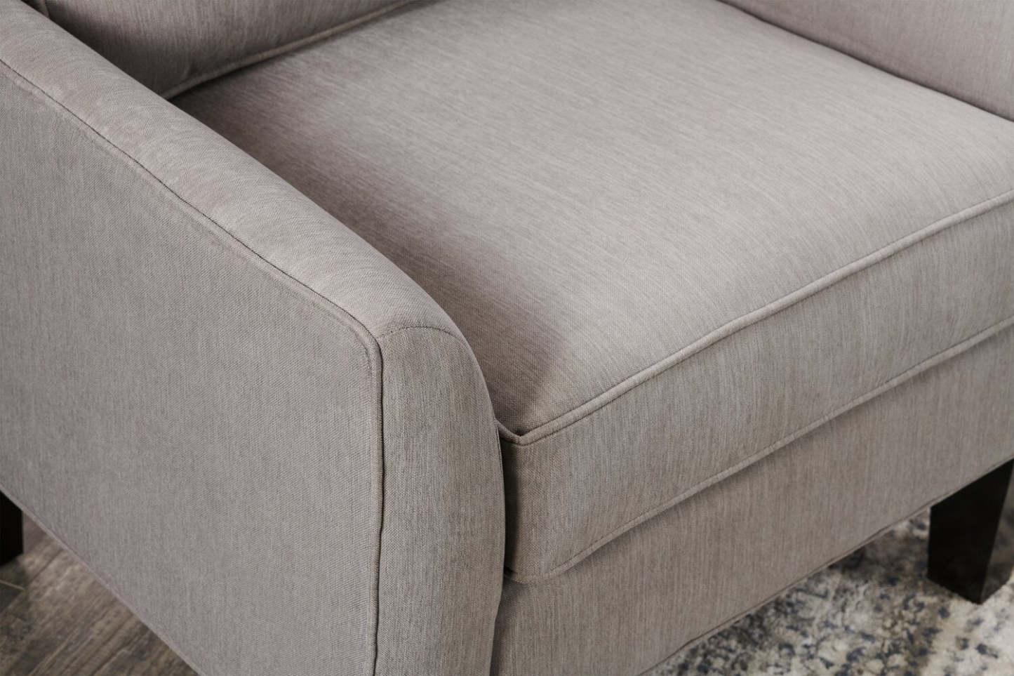 Fauteuil d’appoint club Sofa Lab personnalisable en tissu d’apparence lin de 29 po avec pattes en bois - gris Pax Slate | Made in Canada Sofa Lab Customizable Club 29 Linen-Look Fabric Accent Chair with Wood Legs - Pax Slate Grey | CLUB3049
