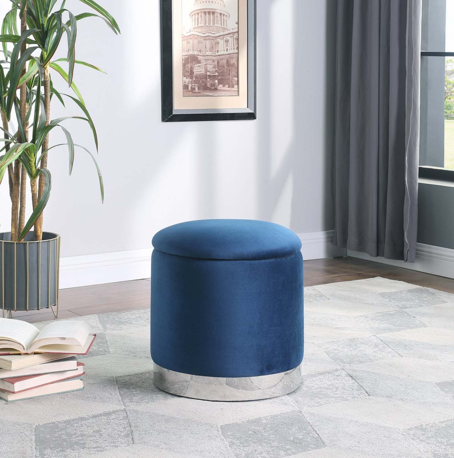 Pouf de rangement Phebe de 16,5 po avec base à bordures argentées - bleu marine