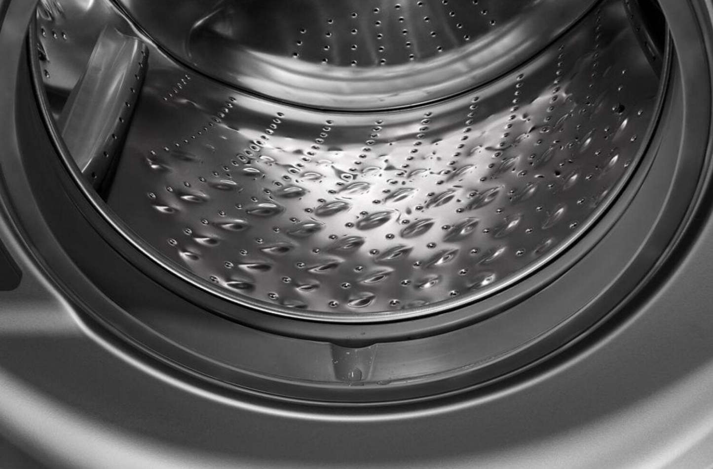 Laveuse Whirlpool à chargement frontal de 5,8 pi³ avec système de ventilation FreshFlowMC et lavage intelligent par IA - WFW6720RW | WFW6720W