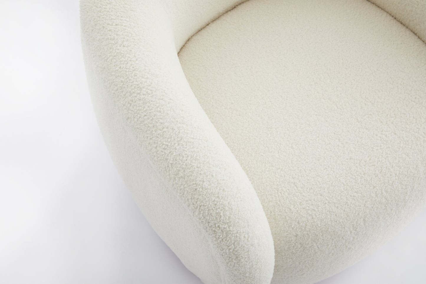 Fauteuil d'appoint courbé en tissu Sherpa Solo 31.1 - Crème glacée | Fauteuil d'appoint courbé Solo de 31,1 po en tissu sherpa - crème glacée