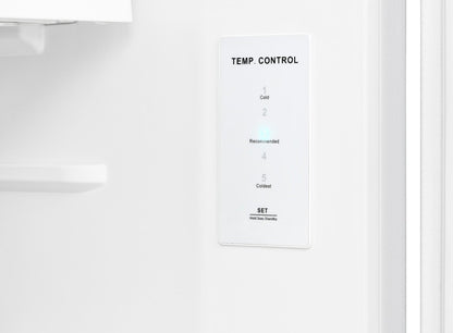 Réfrigérateur Hisense de 29,7 po et de 18 pi³ à congélateur supérieur - argenté - RT18A2FSD