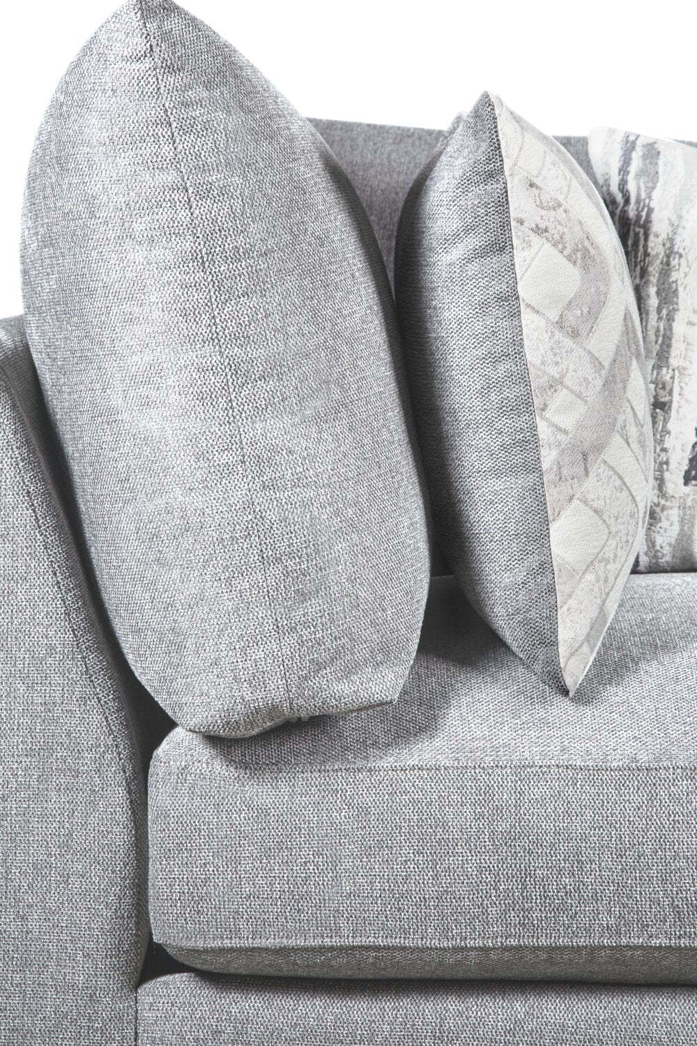 Sofa sectionnel modulaire Evolve de Scott Living 4 pièces en tissu d’apparence lin avec coussins en duvet et plumes - gris