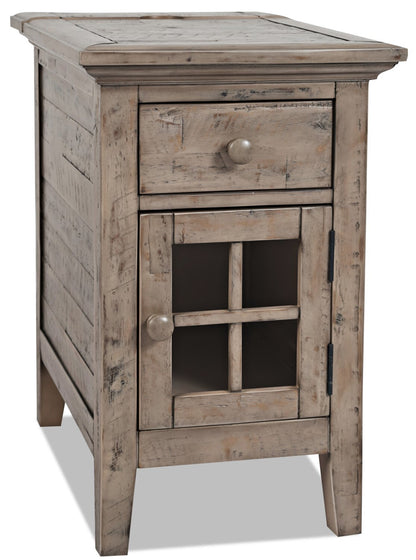 Rocco 16 Chairside Table avec USB - Bois Naturel|Table de fauteuil Rocco de 16 po avec USB - bois naturel