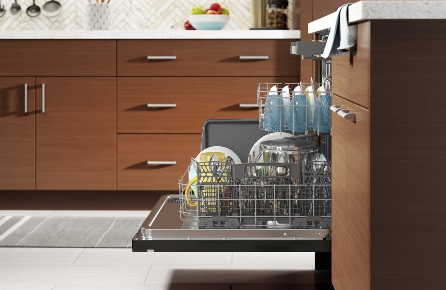 Lave-vaisselle encastré Whirlpool de 24 po et de 47 dBA avec commandes sur le dessus - acier inoxydable résistant aux empreintes digitales - WDTA50SAKV