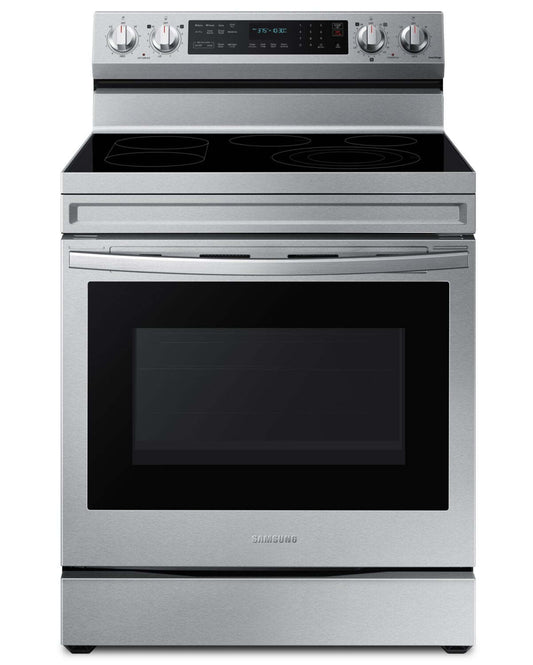 Cuisinière intelligente électrique amovible Samsung de 6,3 pi³ avec friture à air - acier inoxydable - NE63A6711SS/…