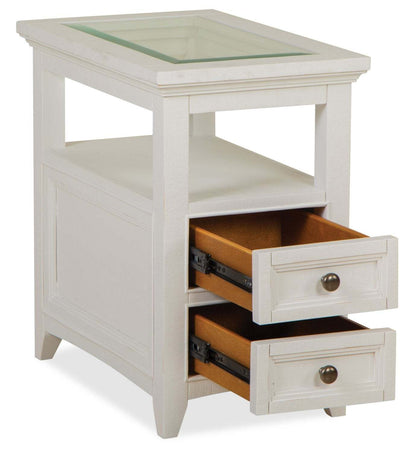 Table de bout traditionnelle Heron Cove de 15 po avec dessus en verre, rangement et tablette - pin blanc