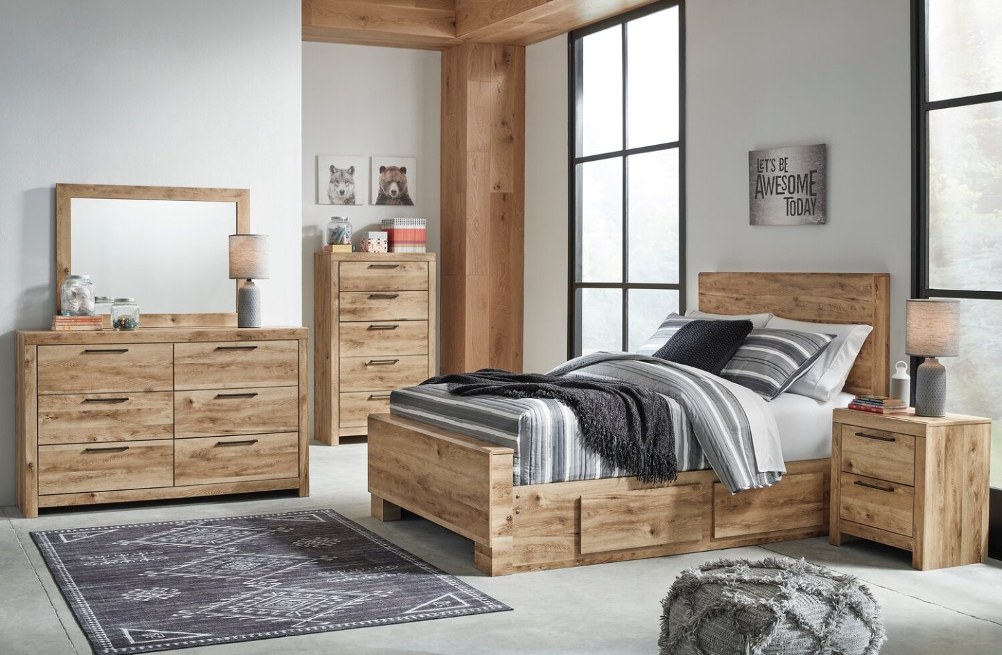 Lit de rangement Derekson naturel avec 2 tiroirs latéraux intégrés - format grand lit | Derekson Storage Bed with 2 Built-In Side Drawers, Natural - Queen Size