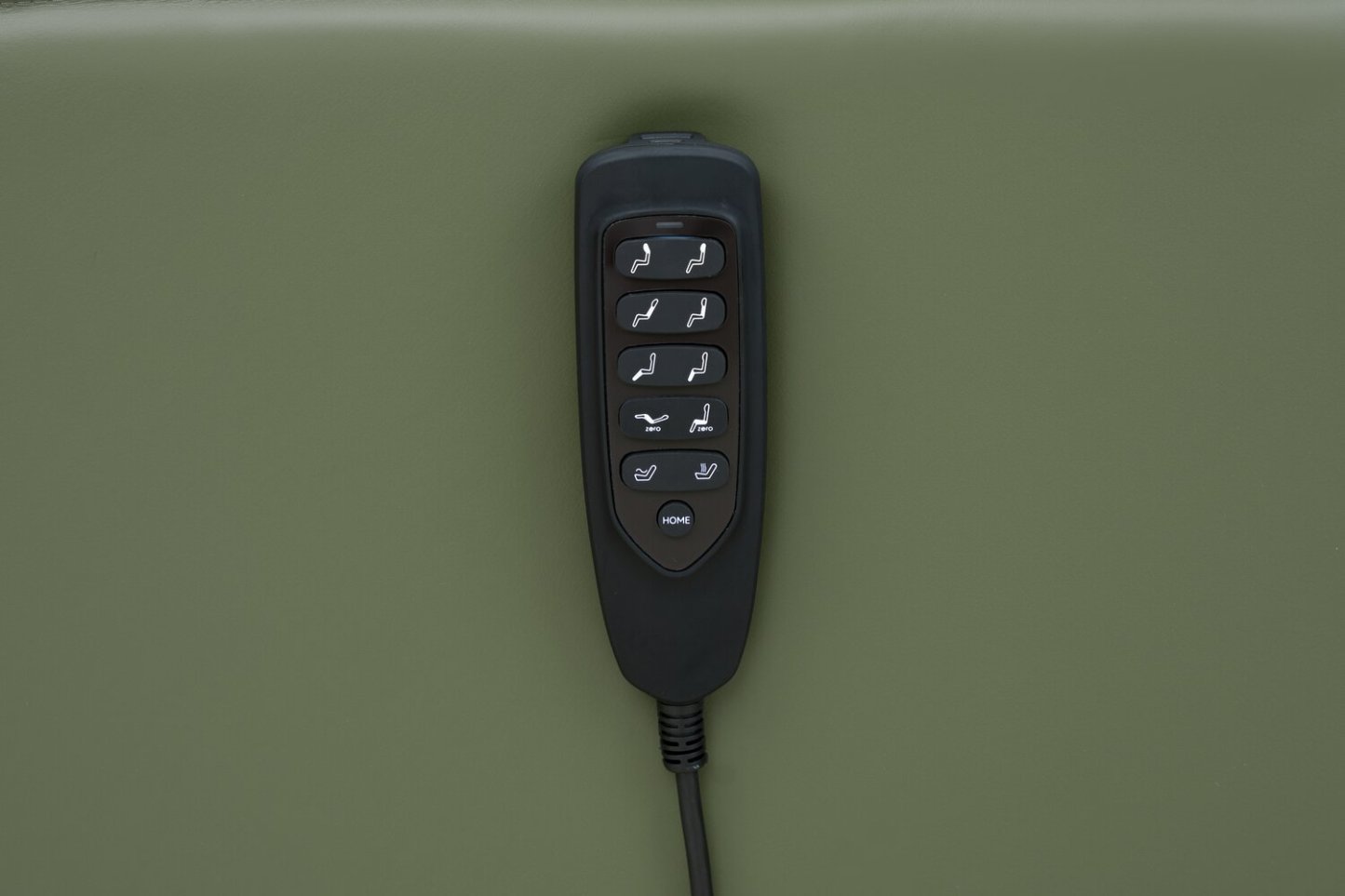 Fauteuil de massage à inclinaison électrique Serene de 31 po en cuir avec véritables appuie-tête électrique et siège chauffant - vert