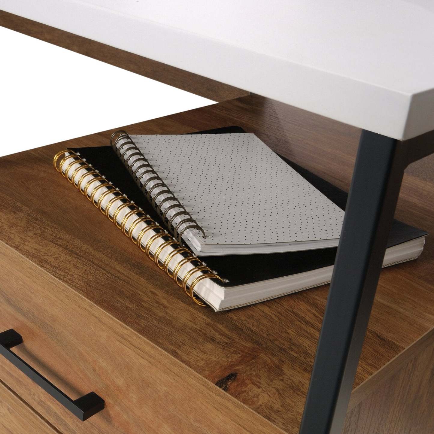 Bureau en forme de L Taryn de 59,69 po à 2 tiroirs - blanc et brun clair