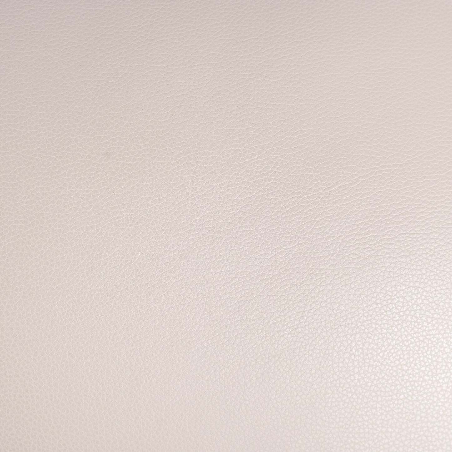 Chateau d’Ax Vita 70 100% Cuir véritable Canapé avec coutures à motif de diamant et pieds en bois - Gris fumée | Causeuse Vita de Château d’Ax de 70 po en cuir 100 % véritable avec coutures à motif de diamant et pattes en bois - gris fumée