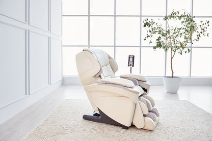 Fauteuil inclinable de massage Panasonic Real Pro ULTRA Prestige™ 35,4 en cuir synthétique de haute qualité - beige | Panasonic Real Pro ULTRA Prestige™ 35,4 fauteuil de massage en cuir synthétique de qualité supérieure - beige