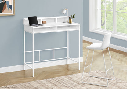 Bureau debout Melissa 47.25 avec compartiments - Blanc|Bureau debout Melissa de 47,25 po à compartiments - blanc