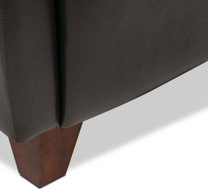 Zello 29.92 Chaise d'appoint en similicuir avec pieds en bois - Brun | Fauteuil d'appoint Zello de 29,92 po en similicuir avec pattes en bois - brun