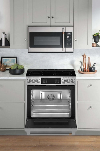 Cuisinière électrique Café de 30 po et de 5,7 pi3 avec cuisson dynamique - acier inoxydable - CRS70XAWCS1 | Cuisinière électrique Café de 5,7 pi3 et de 30 po avec cuisson dynamique - acier inoxydable - CRS70XAWCS1 | CRS70XA1