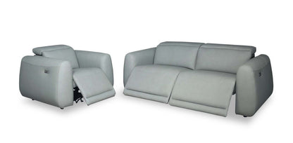 Sofa à inclinaison électrique Gianna de 76 po en cuir véritable avec appuie-têtes électriques et ports USB - bleu spa